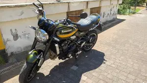 Kawasaki Z 900 RS (2021)  (6)