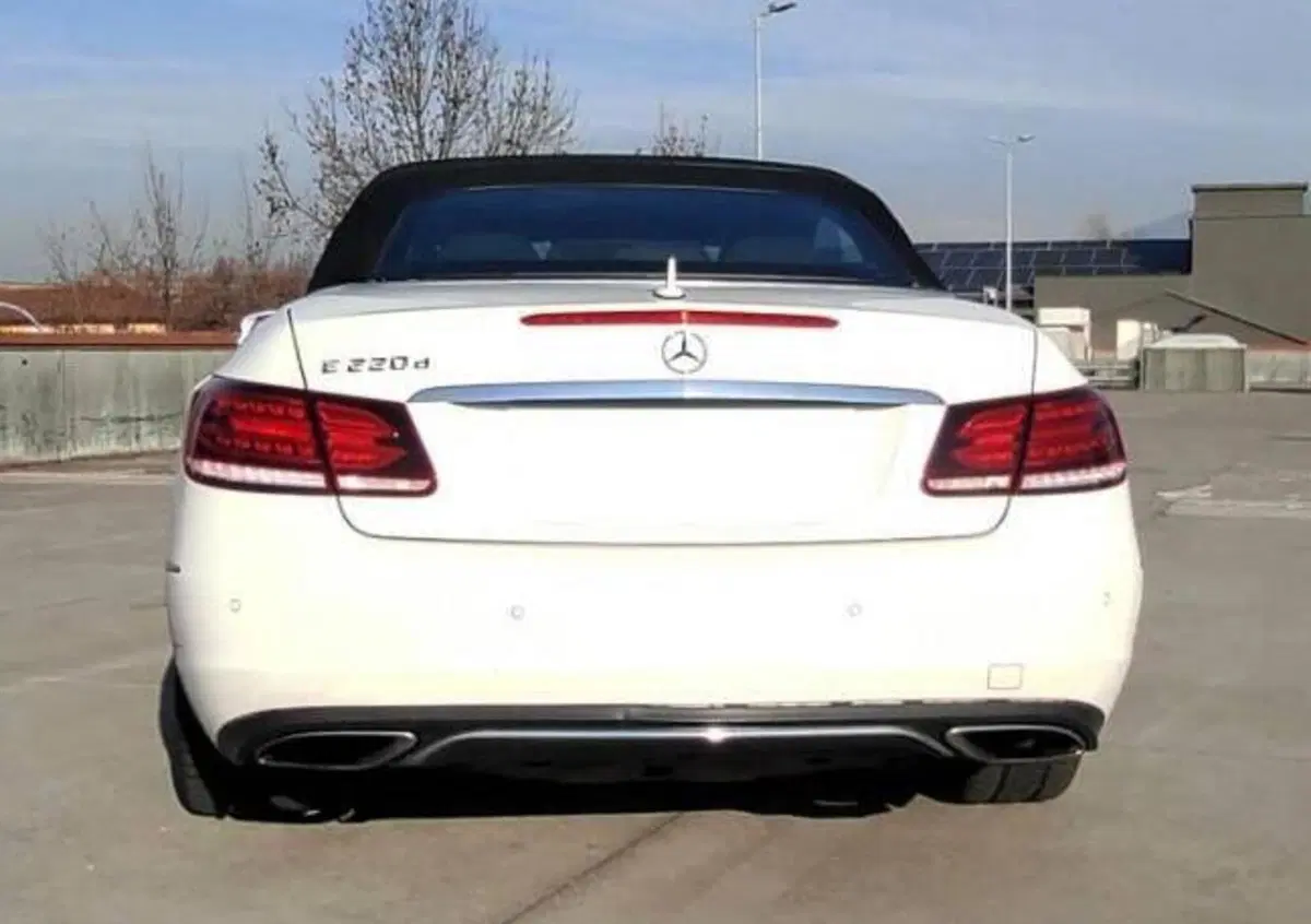 Mercedes-Benz Classe E Cabrio 220 d Cabrio Premium (4)