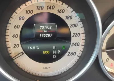 Mercedes-Benz Classe E Cabrio 220 d Cabrio Premium (7)