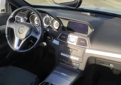 Mercedes-Benz Classe E Cabrio 220 d Cabrio Premium (9)