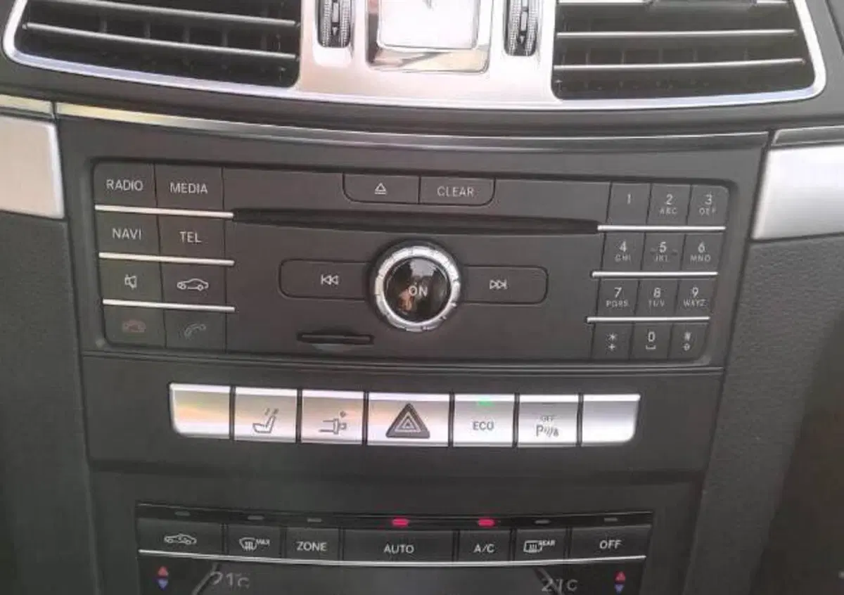 Mercedes-Benz Classe E Cabrio 220 d Cabrio Premium (15)