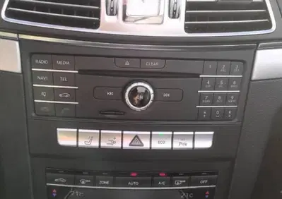 Mercedes-Benz Classe E Cabrio 220 d Cabrio Premium (15)