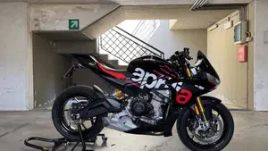 Aprilia Tuono 660 Factory (2025 - 26) 