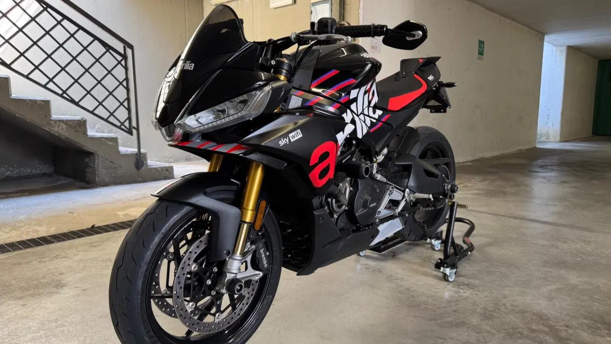 Aprilia Tuono 660 Factory (2025 - 26)  (5)