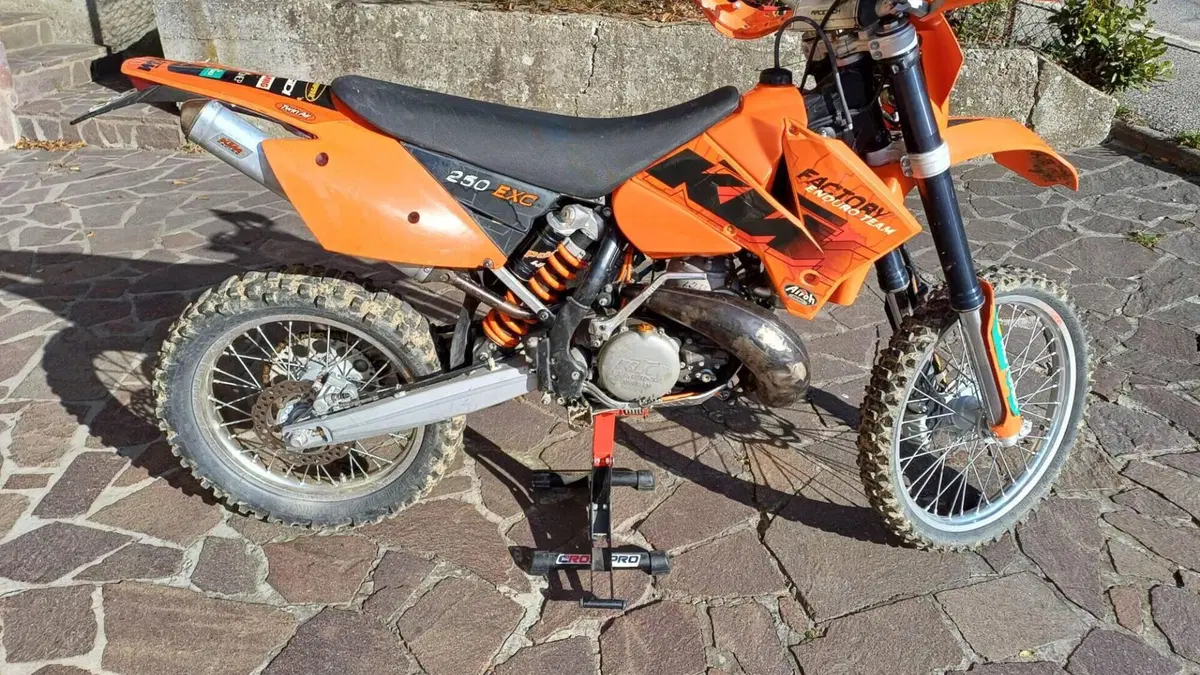 KTM 250 EXC (2006)  (2)