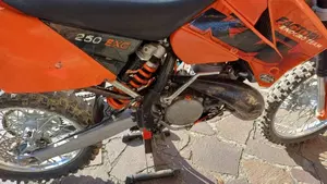 KTM 250 EXC (2006)  (5)