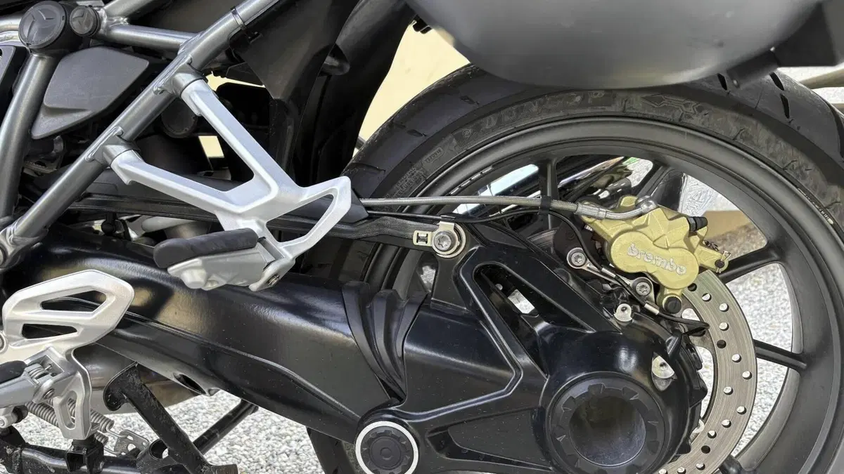 Bmw R 1200 R (2015 - 16)  (7)