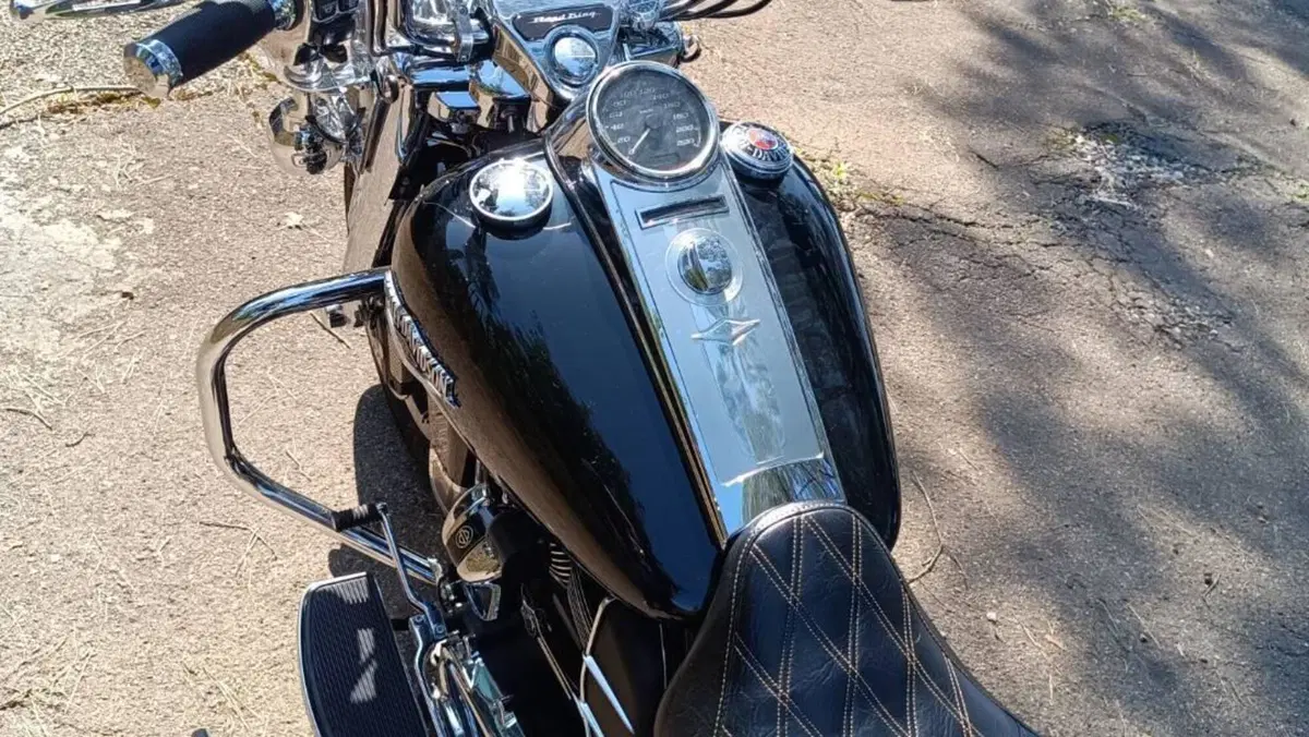 Harley-Davidson 107 Road King Classic (2019 - 20) - FLHRC  (6)