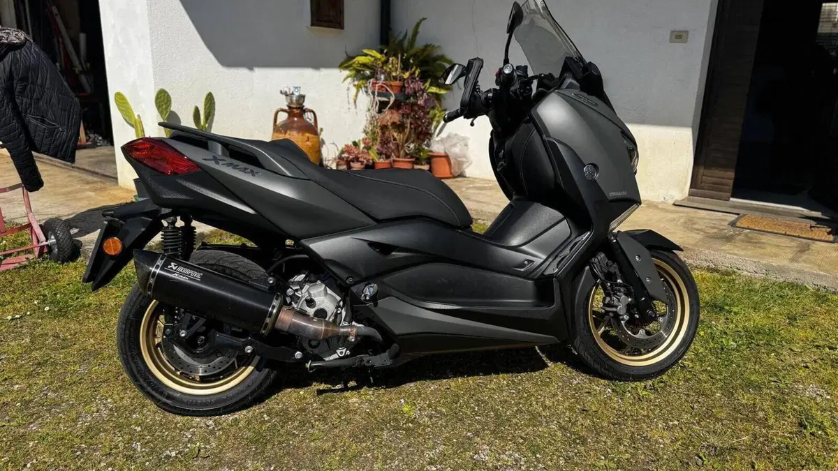 Yamaha X-Max 300 Tech Max (2021 - 24)  (4)
