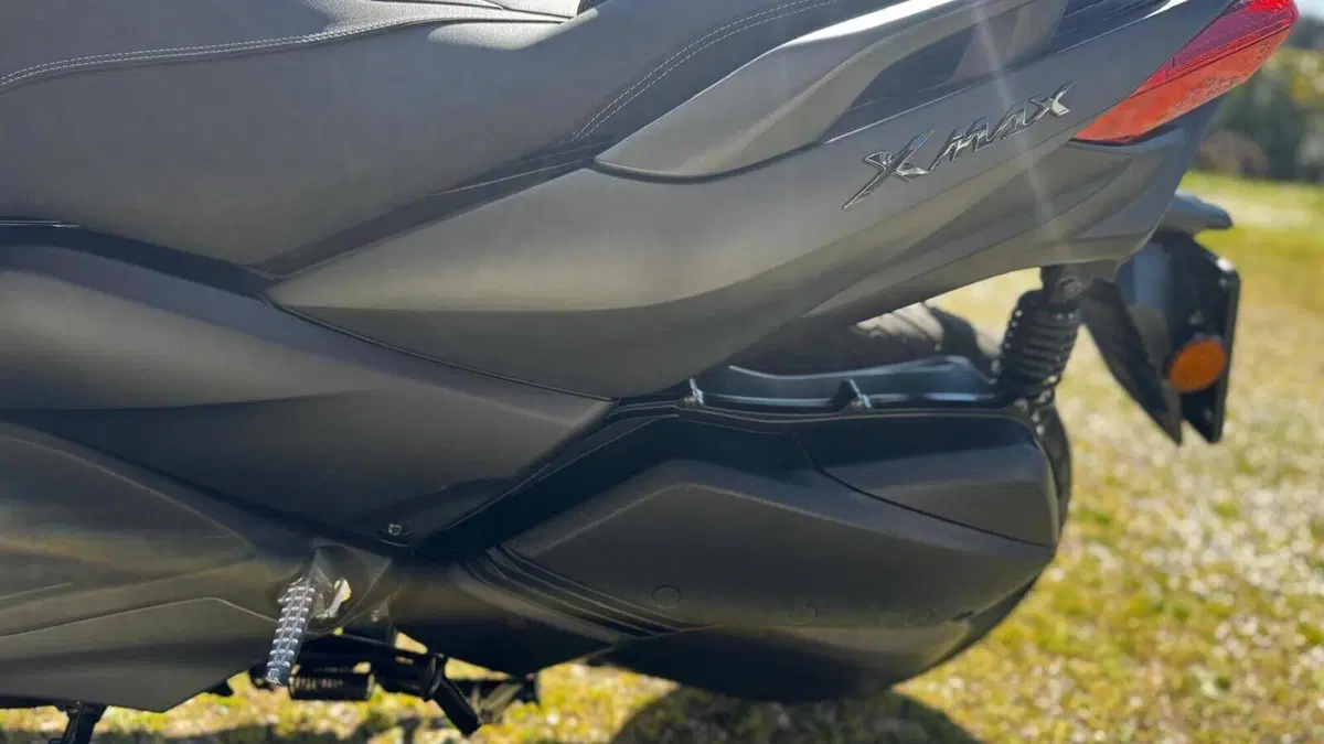 Yamaha X-Max 300 Tech Max (2021 - 24)  (16)
