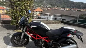 Ducati Monster 695 (2006 - 08)  (2)