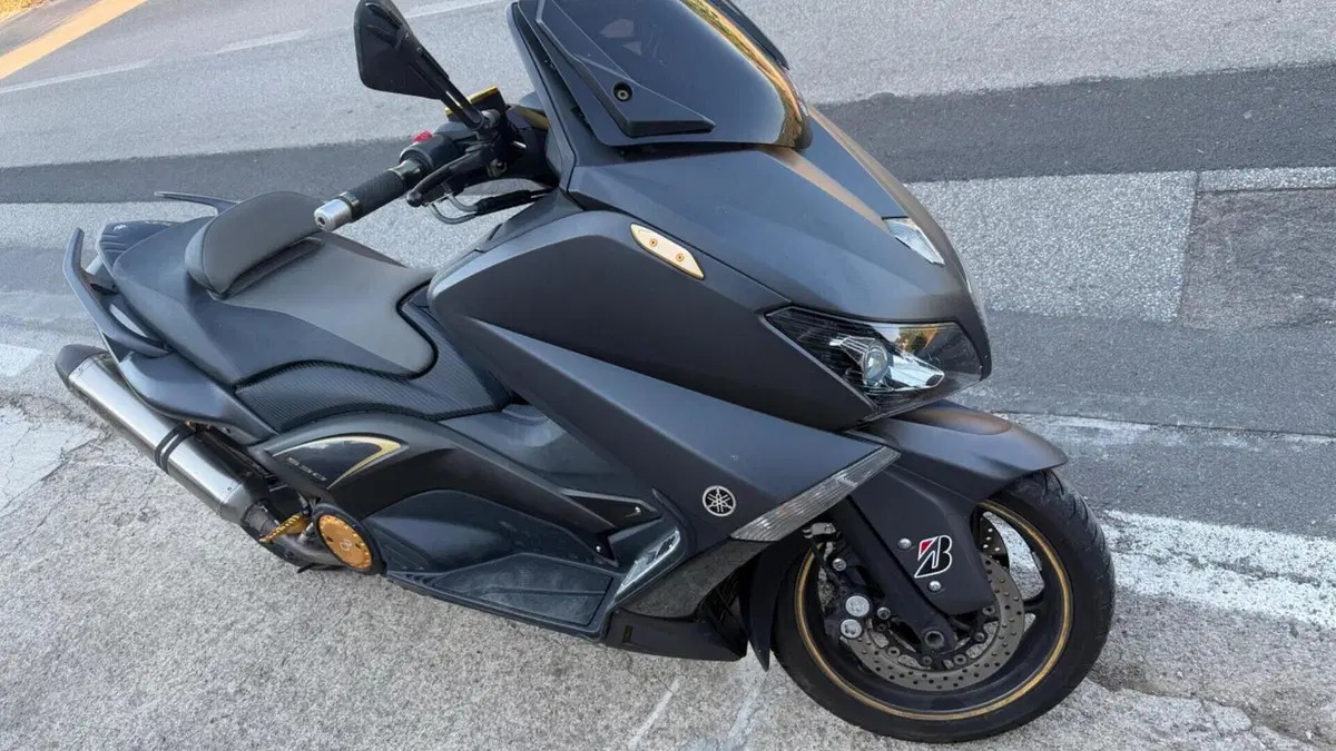 Yamaha T-Max 530 (2012 - 14)  (7)