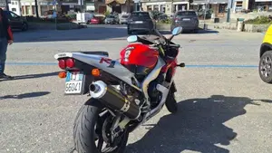 Yamaha YZF R1 (1998 - 99)  (6)