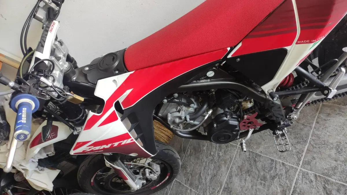 Fantic Motor XMF 125 Motard Competition 4T (2023 - 24)  (7)