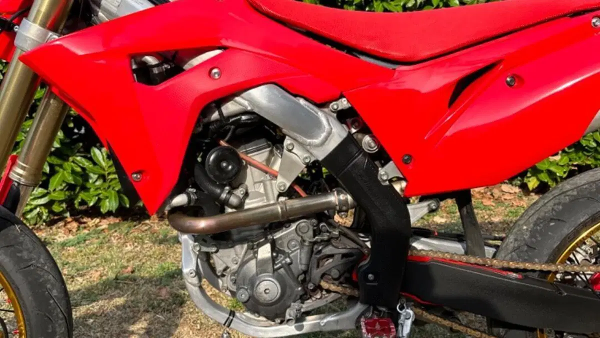 Honda CRF 250R (2020)  (4)