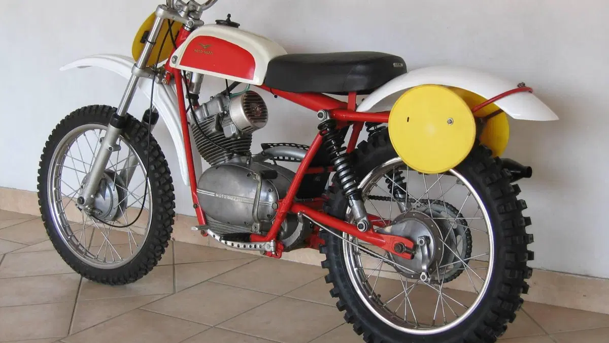 Moto Guzzi   (3)