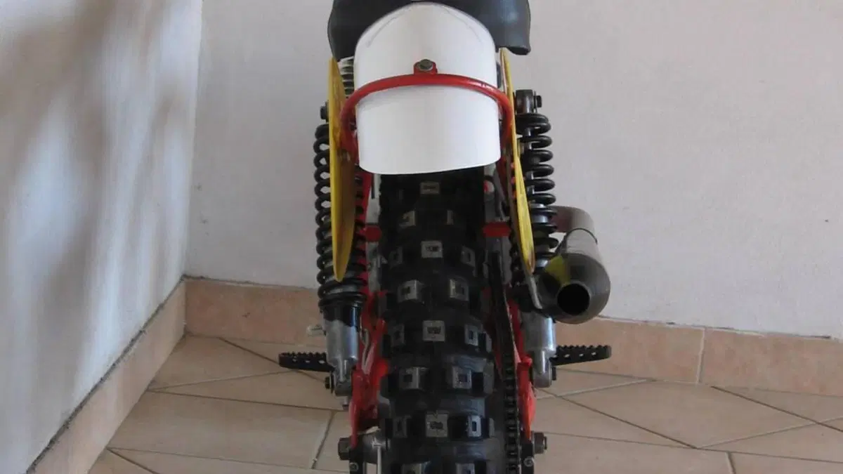 Moto Guzzi   (6)