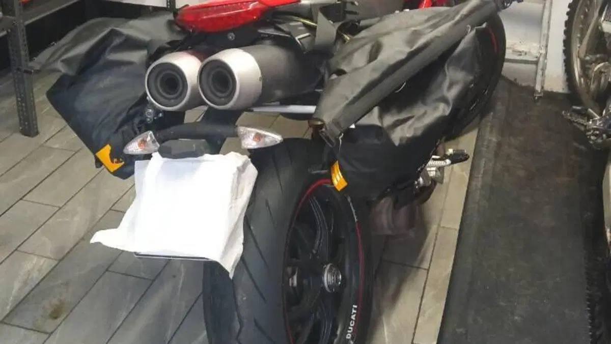 Ducati Hypermotard 1100 (2007 - 09)  (3)