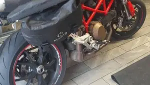 Ducati Hypermotard 1100 (2007 - 09)  (4)