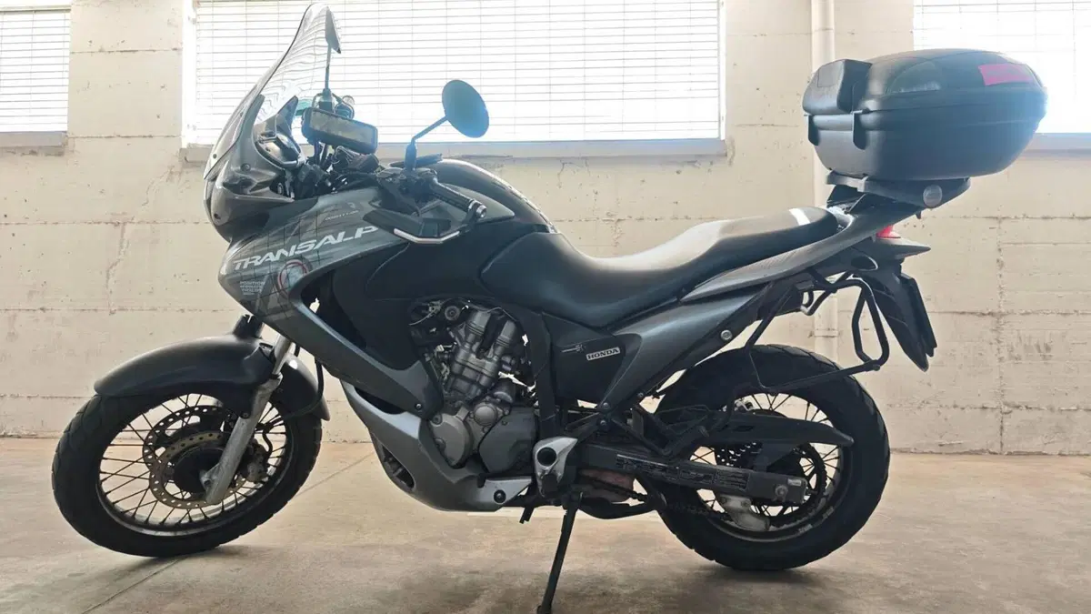 Honda Transalp XL 700 V (2007 - 2013)  (2)