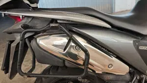 Honda Transalp XL 700 V (2007 - 2013)  (7)
