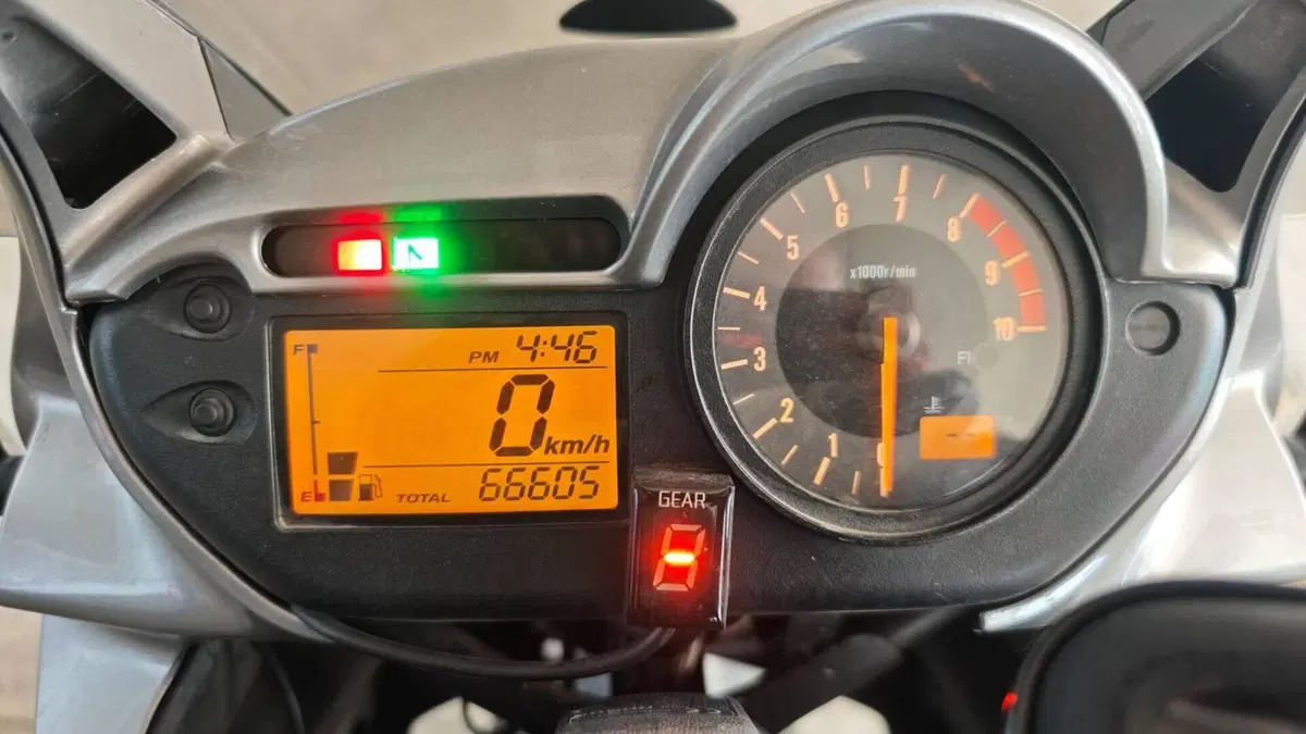 Honda Transalp XL 700 V (2007 - 2013)  (11)