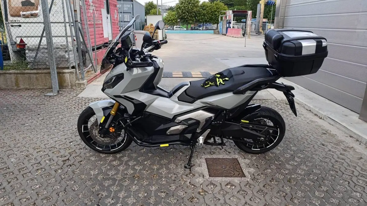 Honda X-ADV 750 DCT (2021 - 24)  (3)