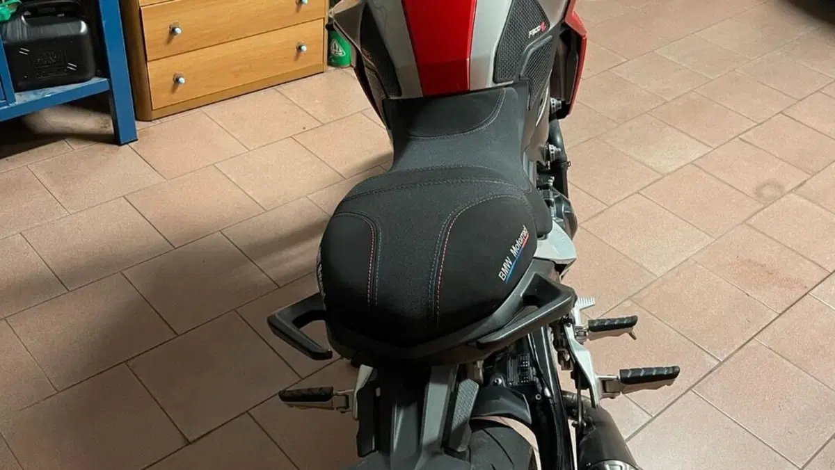 Bmw F 900 R (2021 - 24)  (4)