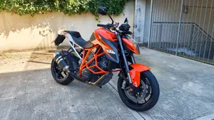 KTM 1290 Super Duke R ABS (2014 - 16)  (2)