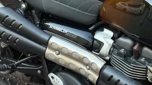 Triumph Scrambler 900 Stealth Edition (2024)  (8)