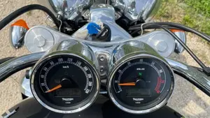 Triumph Rocket 3 Roadster ABS (2010 - 17)  (5)