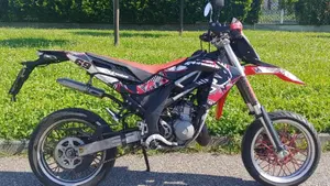 Aprilia SX 125 (2007 - 13)  (3)