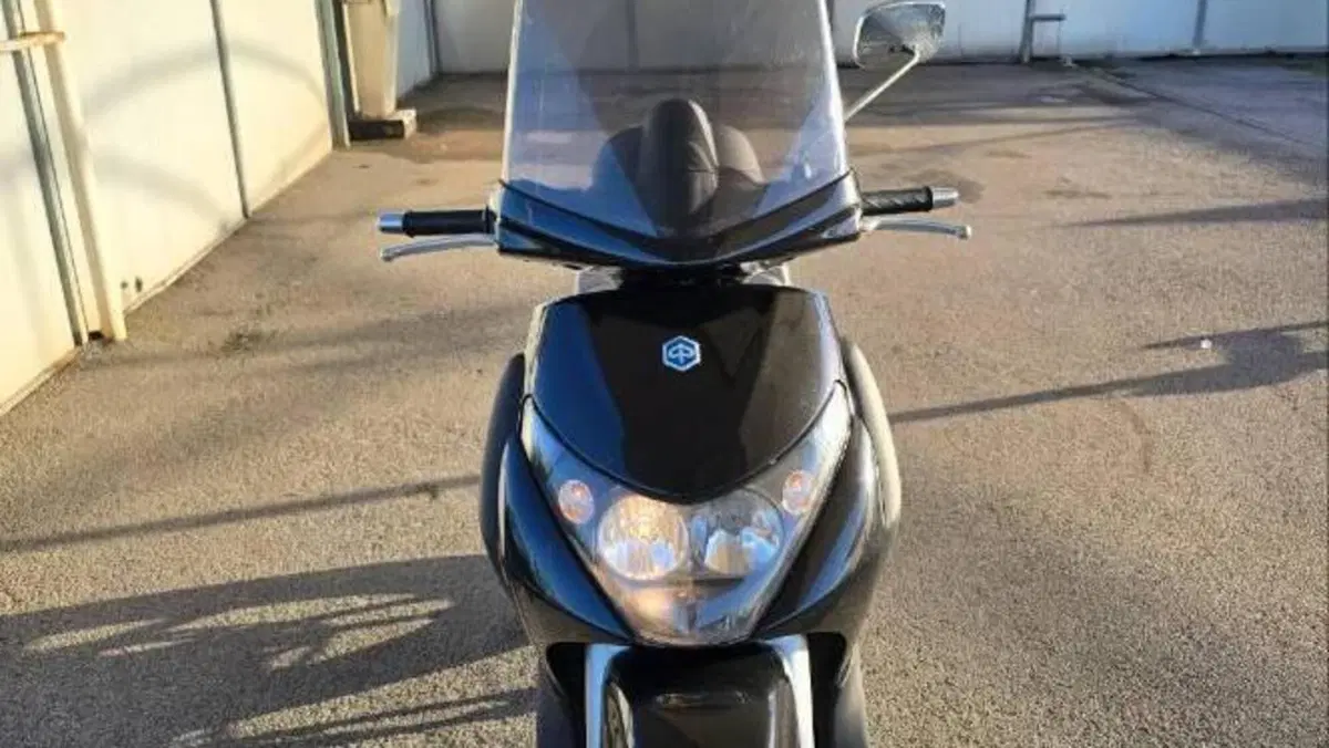 Piaggio Beverly 250 i.e. (2004 - 06)  (5)