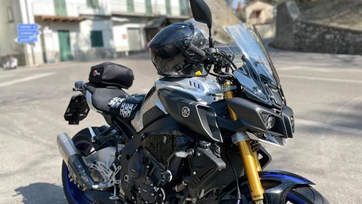 Yamaha MT-10 SP (2017 - 20)  (2)