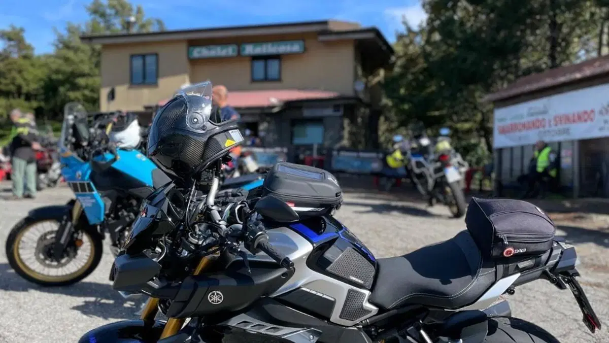 Yamaha MT-10 SP (2017 - 20)  (3)