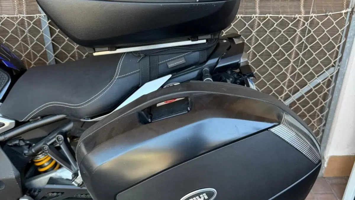 Yamaha MT-10 SP (2017 - 20)  (6)