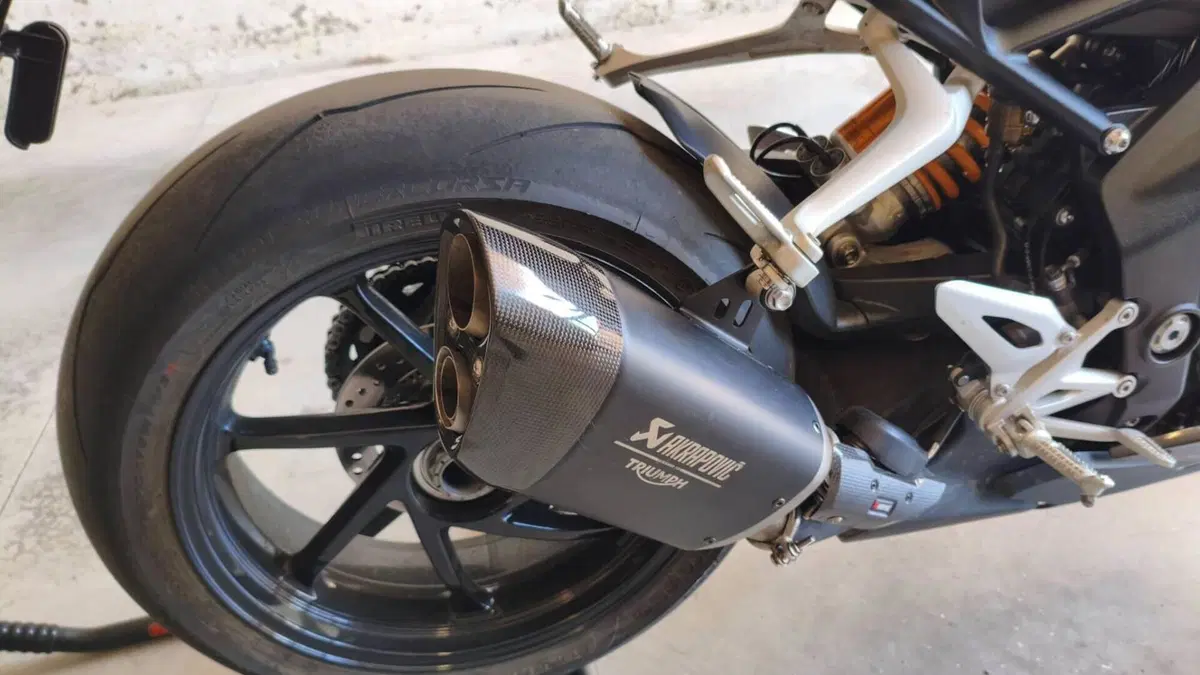 Triumph Speed Triple 1200 RS (2025 - 26)  (5)