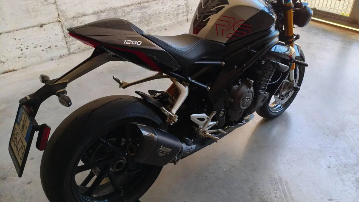 Triumph Speed Triple 1200 RS (2025 - 26)  (14)