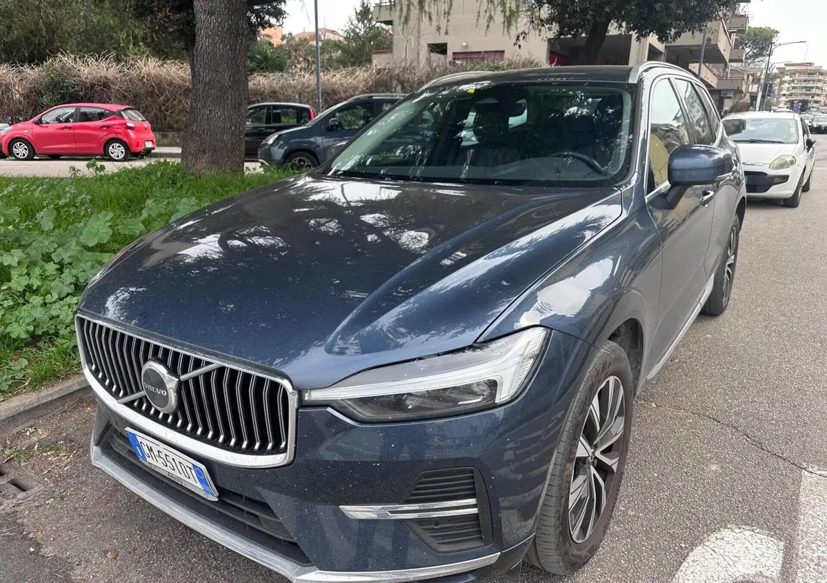 Volvo XC60 B4 (d) AWD automatico Plus Bright N1 (7)