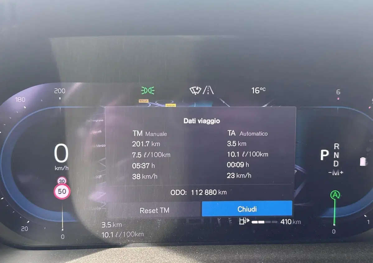 Volvo XC60 B4 (d) AWD automatico Plus Bright N1 (13)