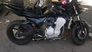 Kawasaki Z 750 (2003 - 06)  (3)