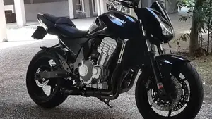 Kawasaki Z 750 (2003 - 06)  (4)