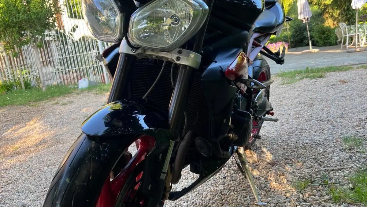 Triumph Street Triple RX ABS (2016 - 17)  (2)