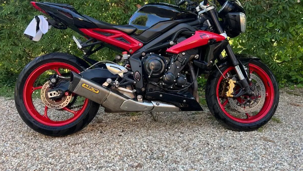 Triumph Street Triple RX ABS (2016 - 17)  (3)