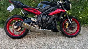 Triumph Street Triple RX ABS (2016 - 17)  (3)
