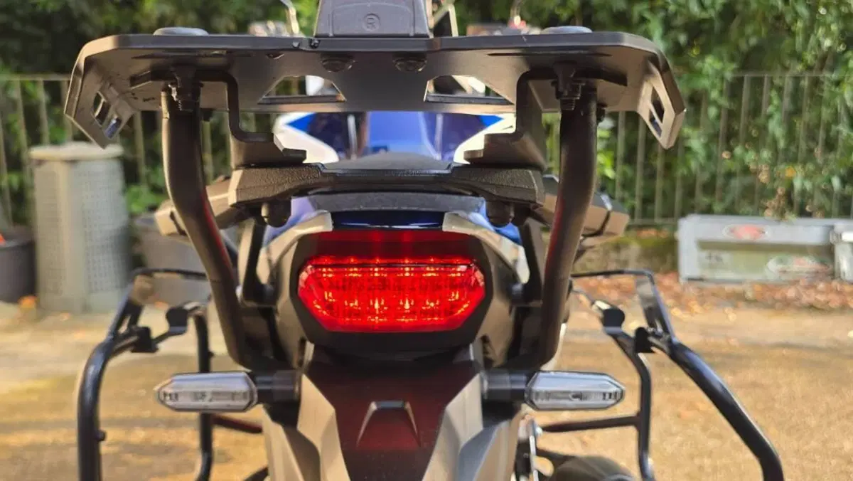 Honda Africa Twin CRF 1100L (2022 - 23)  (10)