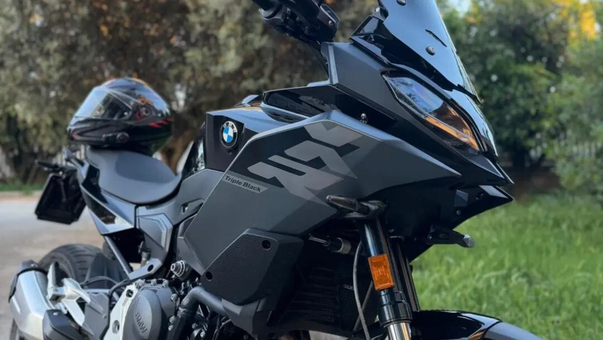 Bmw F 900 XR (2025 - 27)  (2)