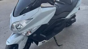 Yamaha T-Max 500 White Max (2010 - 11)  (3)