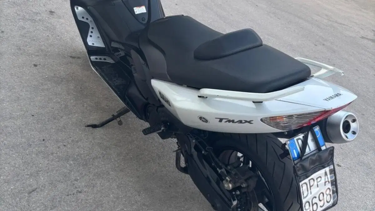 Yamaha T-Max 500 White Max (2010 - 11)  (6)