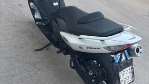 Yamaha T-Max 500 White Max (2010 - 11)  (6)